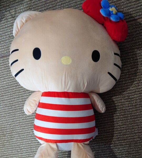 アベイル 日焼けキティ ぬいぐるみ 特大サイズ ビッグクッション キティちゃん