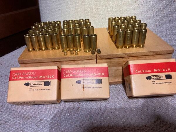 Cal.9mm Short MG-BLK 2箱40個とCal.9mm MG-BLK 19個
