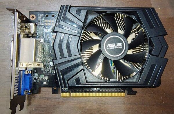 ASUS GeForce GTX750Ti−PH-2GD5 補助電源不要モデル