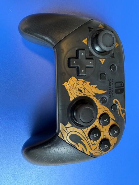 Nintendo Switch Proコントローラー モンスターハンターライズエディション
