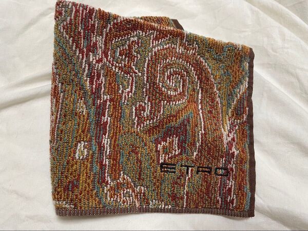 ETRO ハンカチ ハンドタオル 未使用 大きめ