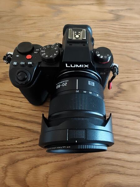 早いもの勝ち★セット売りのみ★状態良好★フルサイズミラーレス LUMIX s5 20-60mm ズームレンズ キット