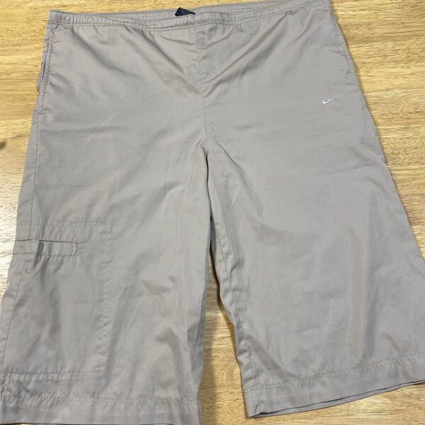 Nike Clima-Fit ベージュ ショートパンツ M