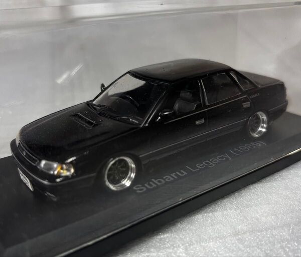 1/43 ミニカー SUBARU レガシィ 1989 黒 ローダウンカスタム車 国産名車 4Dセダン 4WD 555 STI