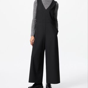 UNIQLO ジャンプスーツ ブラック Mサイズ サロペット