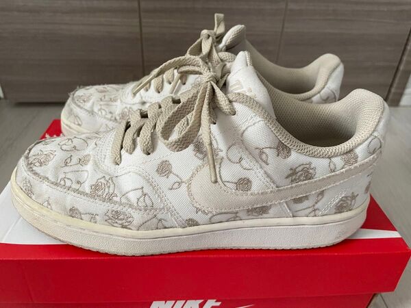 NIKE ナイキ コートビジョンDJ9297-100スニーカー