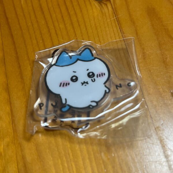 ちいかわ ハチワレ アクスタ アクリルスタンド