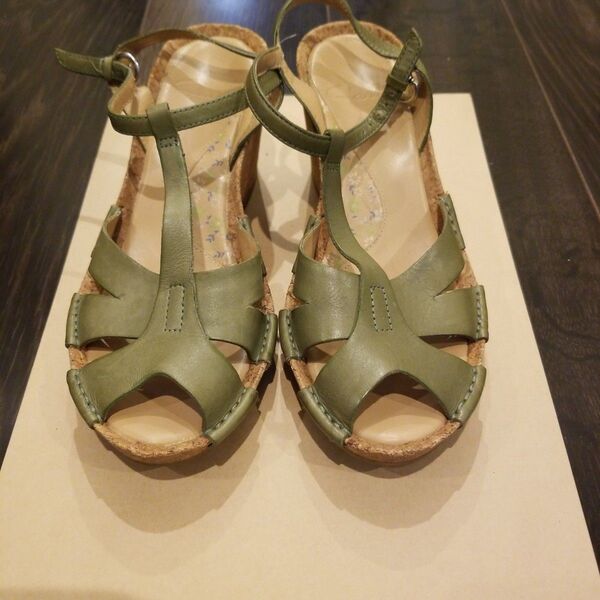 Clarks クラークス レザー ウェッジサンダル グリーン