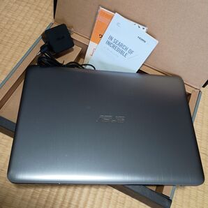 ノートパソコン/ASUS E403S