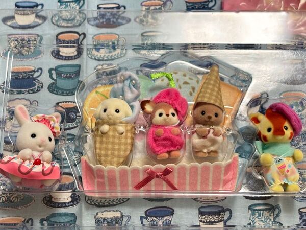 シルバニアファミリー キラキラくじ デリシャスパレード ラストチャンス賞 赤ちゃんデリシャスパフェセット