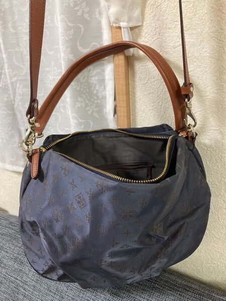 大人気ブランド 美品 ラシット 3way 斜め掛けとショルダーとハンドバッグ