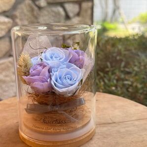 プリザーブドフラワーのボトルフラワー
