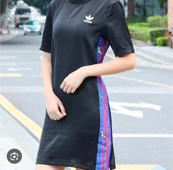 adidas Tシャツワンピース チュニック ドレス 黒 L 花柄ストライプ