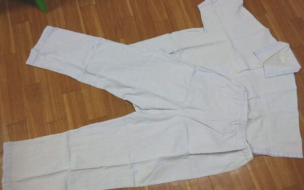 ◆【中古】《婦人用、半袖パジャマ》●サイズ/(L),●水色/ストライプ,●素材/ 綿100%。