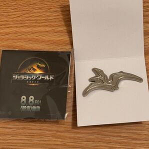 新品未使用【ジュラシックワールド】前売り 前売り特典 ジュラシックワールド ピンバッジ 空 恐竜 前売ジュラシックワールド 前売り