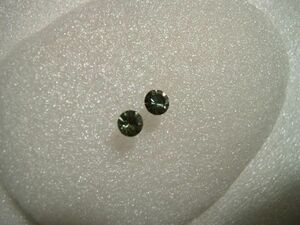  rhinestone earrings olive green silicon material metal fittings none neat design deep green color 