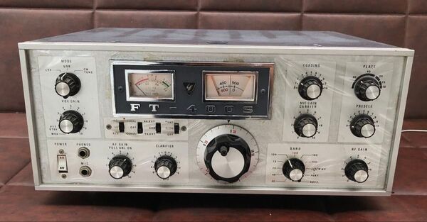 YAESU FT-400S HFトランシーバー通電のみジャンク 真空管