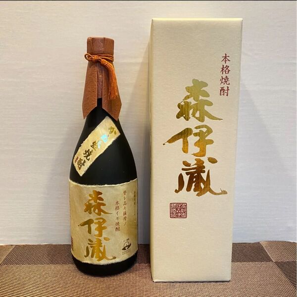 森伊蔵 720ml お酒 父の日 ギフト 誕生日 プレゼント 焼酎 四合瓶 芋 本格焼酎 芋焼酎 金ラベル 鹿児島県 本格焼酎