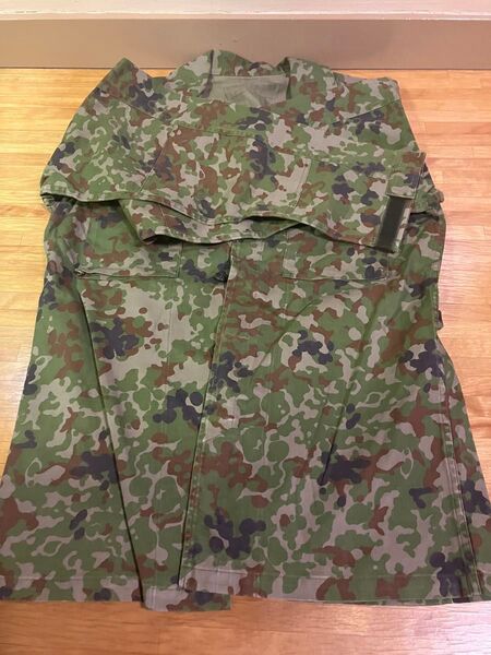 陸上自衛隊 迷彩服 戦闘服2型 一般用 2A 上下セット 実物 放出品 ミリタリー 陸自 戦闘装着セット