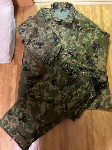 陸上自衛隊 携帯雨具 7A 上下セット ジャケット 迷彩服 作業服 雨衣 ポンチョ 装備 戦闘装着セット レインコート 実物 官品