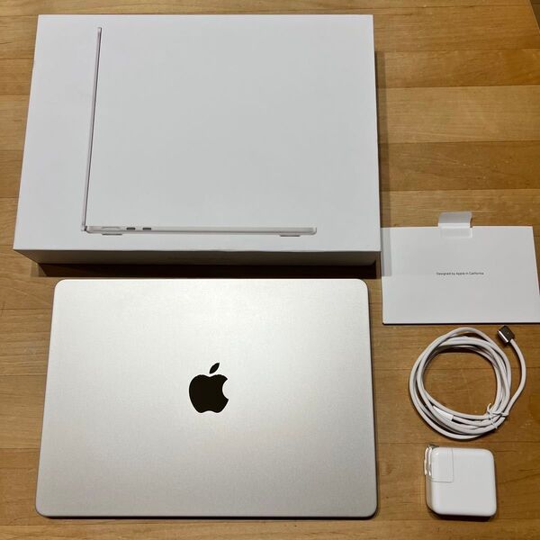 【充放電7回】Apple MacBook Air 13.6インチ M2 8G 256GB 美品
