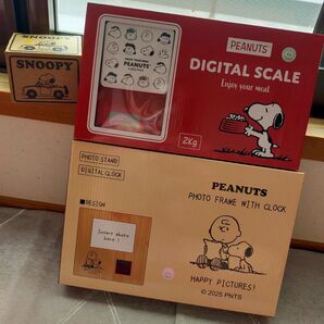 【新品】PEANUTS SNOOPY デジタルスケール フォトフレームクロック マグカップ 3点セット