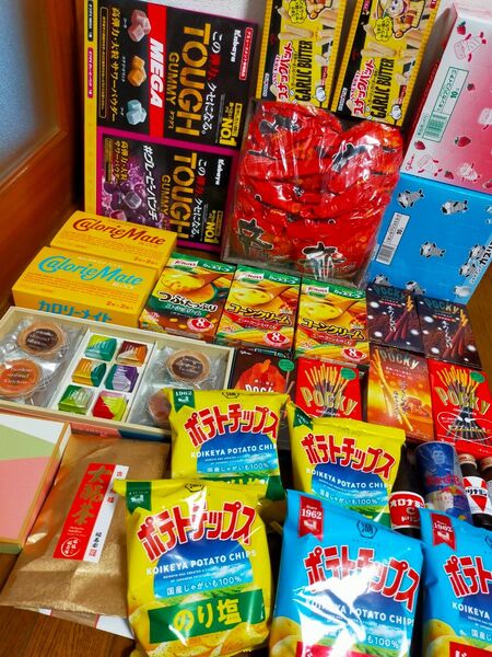 食いしん坊が選んだグルメな美味しいお菓子セレクト+食品 大量まとめ売り 詰め合わせ