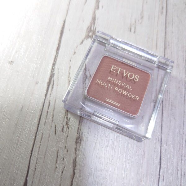 ETVOS ミネラルマルチパウダー モーブベージュ