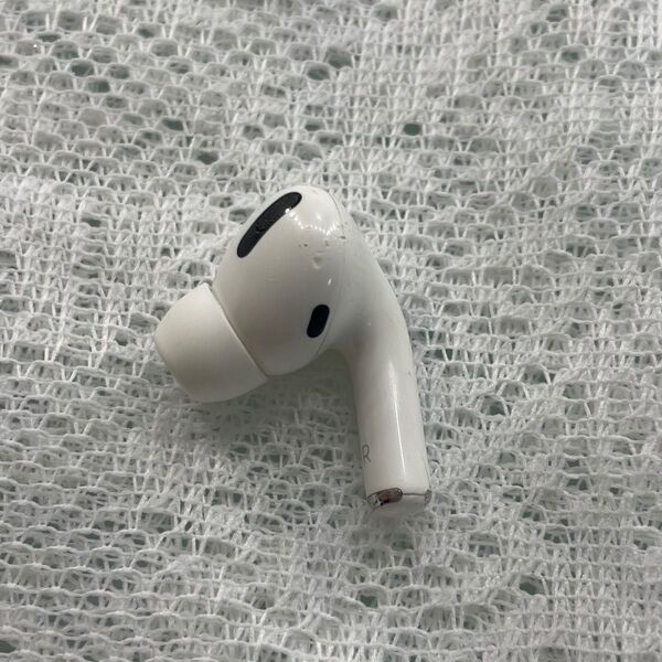 AirPods Pro 第2世代 右耳(R)シリコンsサイズ 片耳のみ マイク不調 【ジャンク扱い】Apple純正品