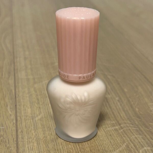 ポール&ジョー 新品 モイスチュアライジングファンデーションプライマー 01 15ml