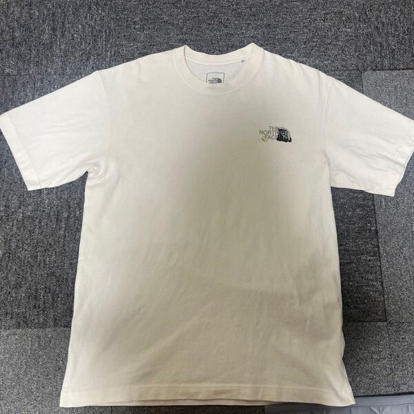 THE NORTH FACE Tシャツ オフホワイト