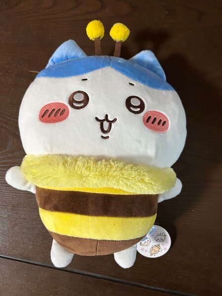 ちいかわ ハチさんBIGぬいぐるみ