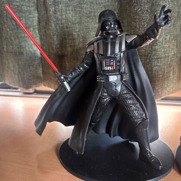 スターウォーズ STARWARS ダースベイダー フィギュア