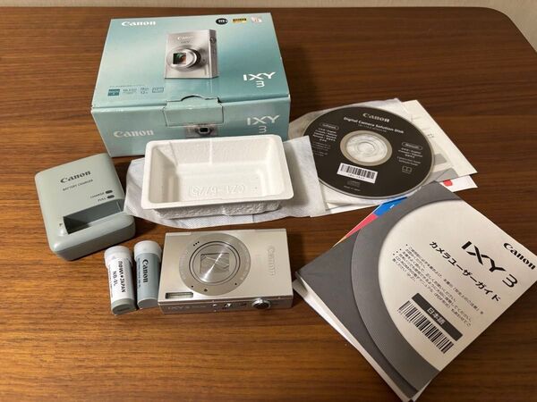 Canon IXY 3 デジタルカメラ 本体と付属品