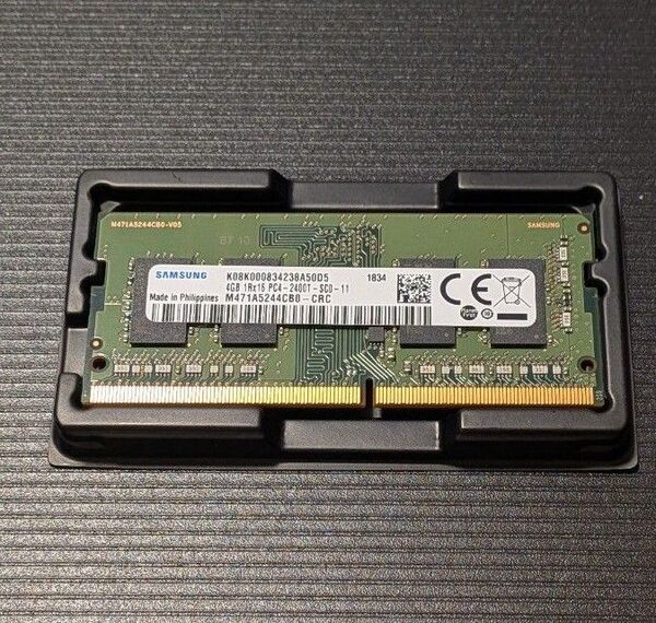 ノートパソコン用メモリ SODIMM DDR4-2400 4GB