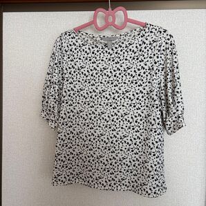 H&M 五分袖 花柄トップス