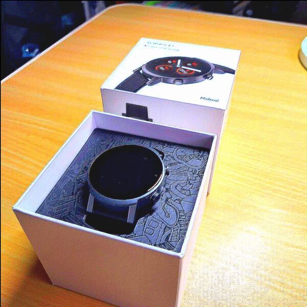 Wear OSスマートウォッチ Mobvoi TicWatch E3