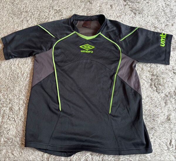 umbro 半袖シャツ ブラック グレー グリーン スポーツ トレーニングウェア