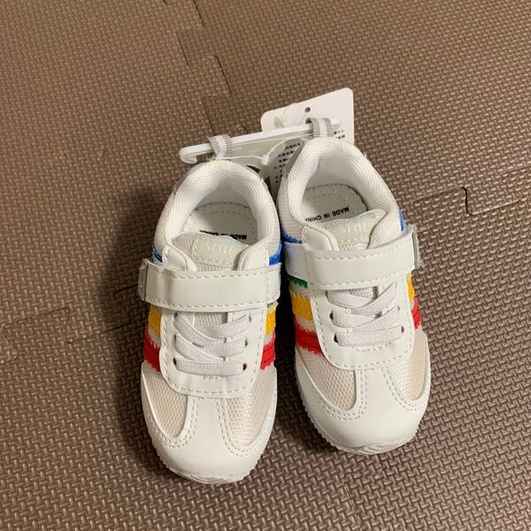 新品 未使用 西松屋 スニーカー 靴 14cm