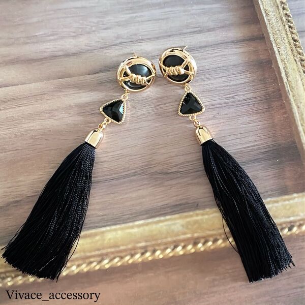 一点物 ブラックタッセルの大人かっこいい ロング ハンドメイド ピアス