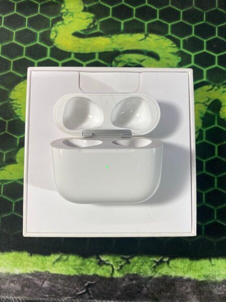 Apple AirPods 第3世代 充電ケース ワイヤレス充電 ワイヤレスイヤホン エアポッズ