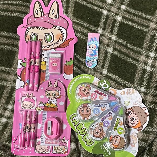 大人気★ ラブブ LABUBU 可愛い うさぎ 海外輸入 文具セット 鉛筆 修正テープ 定規 消しゴム マグネットブックマーカー