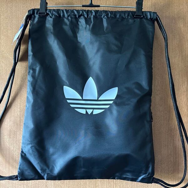 adidas 巾着袋 ブラック 未使用 ナップサック