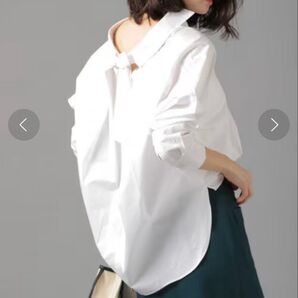 アンデミュウ バックリボン ボリュームシャツ