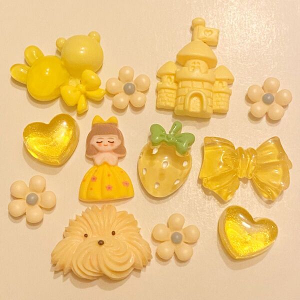 クロックスジビッツ サンダルアクセサリー イエロー 黄色 プリンセス お城 ハート お花 ハンドメイド
