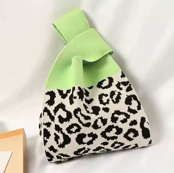 新品 ニット トートバッグ 花柄 ランチバッグ ニットバッグ ミニ サブ エコバッグ 可愛い 可愛い ブラック お洒落