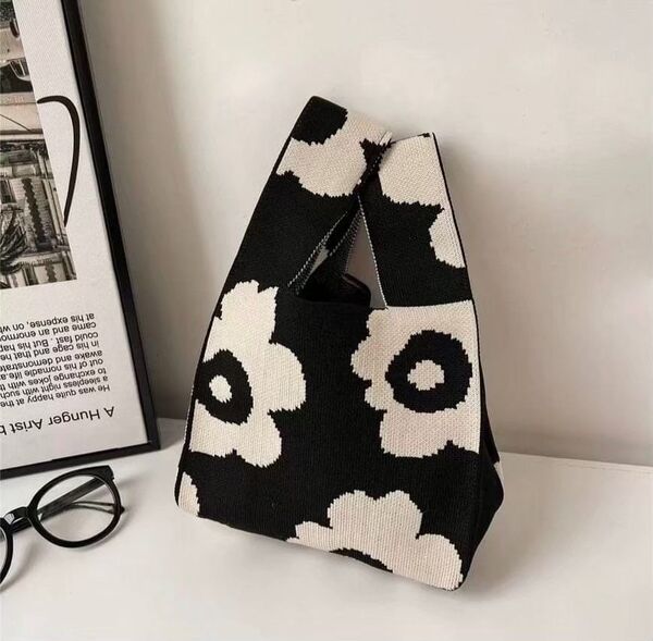 新品 ニット トートバッグ 花柄 ランチバッグ ニットバッグ ミニ サブ エコバッグ 可愛い 可愛い ブラック お洒落