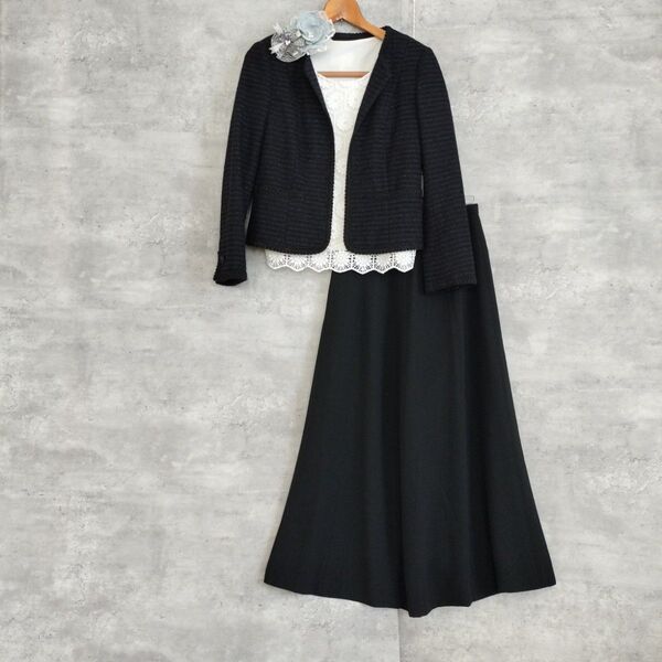 美品23区×他 セレモニースーツ S 相当スカートスーツ 黒に近い紫×黒
