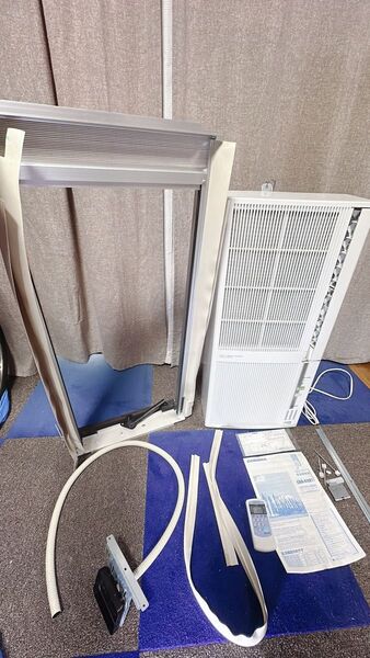 コロナルームエアコン ウインド形冷暖兼用 型式 CWH-A1821