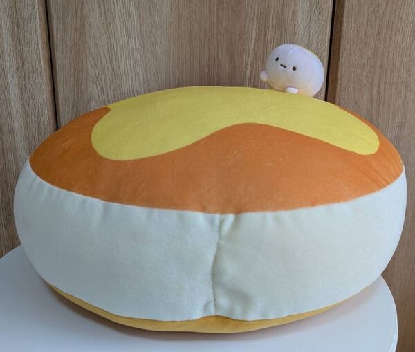 すみっコぐらし ホットケーキのバターになりきり ぬいぐるみ XL プレミアム クッション